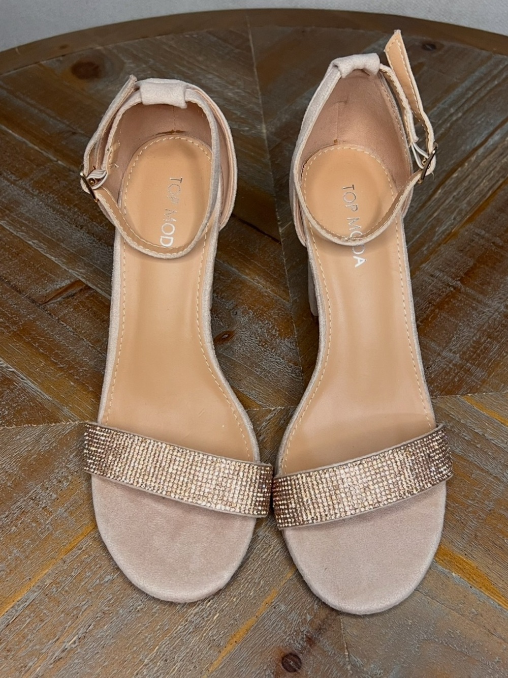 TOP MODA Nude Blush Ankle-Strap Heels with Sparkling Toe Band Size 9